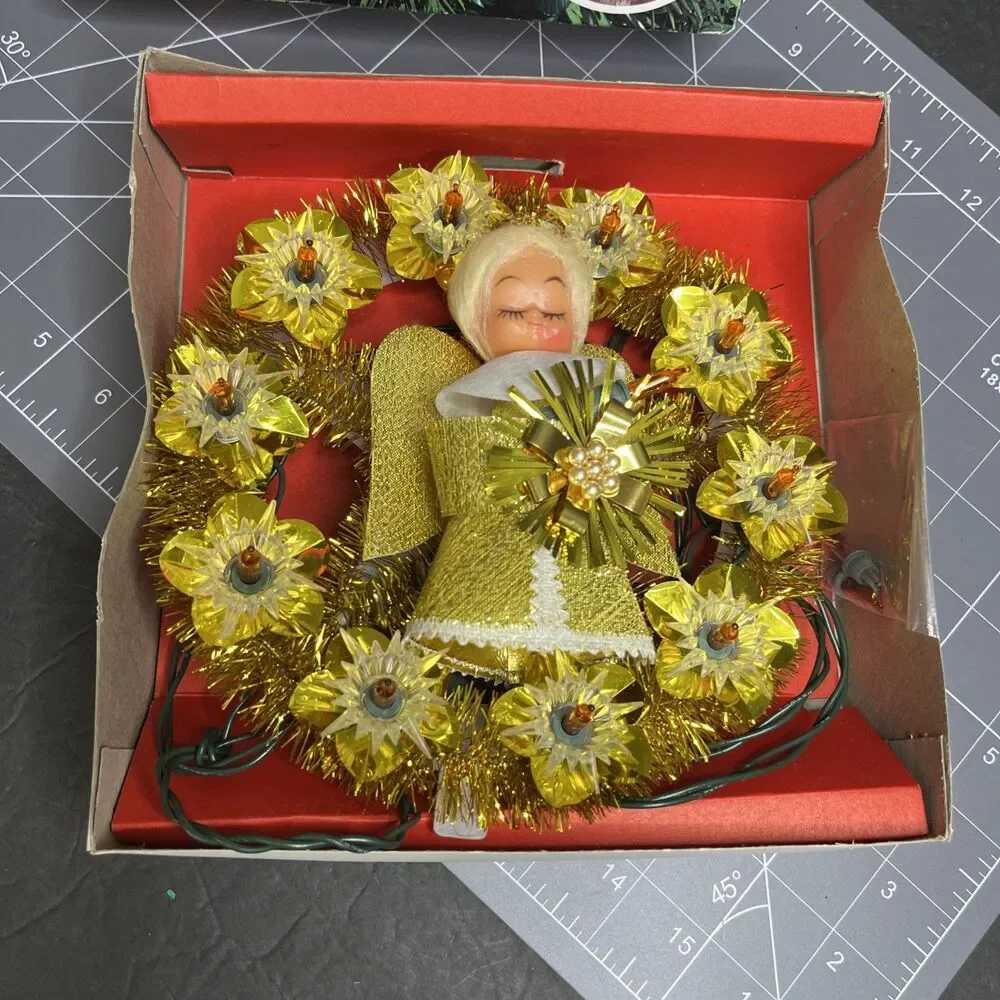 Vintage Beacon 11 Light Angel Wreath Christmas Tree Topper